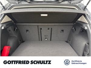 Volkswagen Golf VIII GOAL TDI DSG AHK NAVI SITZHEIZUNG EINPARKHILFE LED