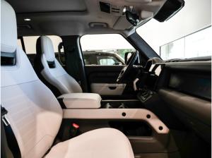 Land Rover Defender OCTA P635 HUD AD AHK-el. klappb. Navi Memory Sitze Soundsystem Meridian 360 Kamera