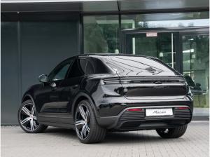 Porsche Macan 4