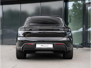 Porsche Macan 4