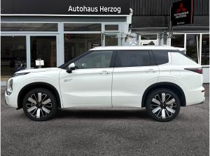 Mitsubishi Outlander 2.4L TOP Luxery