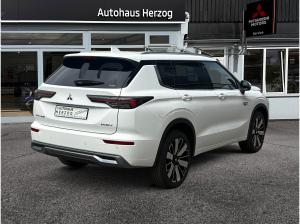 Mitsubishi Outlander 2.4L TOP Luxery