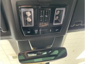 Volkswagen T-Roc R-Line 1.5 l eTSI OPF 7-Gang-Doppelkupplungsgetriebe DSG