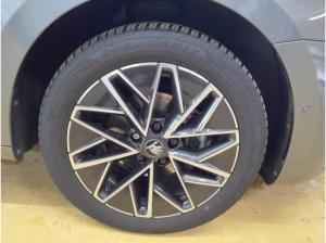 Skoda Octavia Combi 2.0 TDI DSG Tour MATRIX+CANTON+360