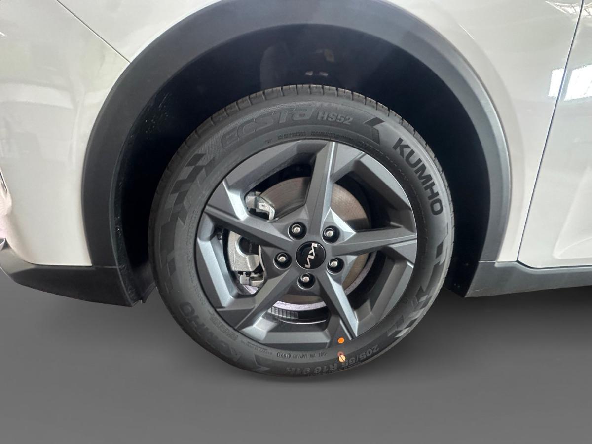 Kia K4