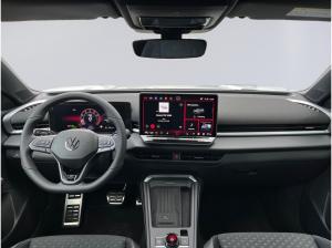 Volkswagen T-Roc 1.5 e-TSI DSG R-Line MatrixLED+Winterpak+Parkassist
