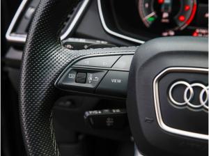 Audi Q5 55 TFSIe S line Matrix AHK B&O Business