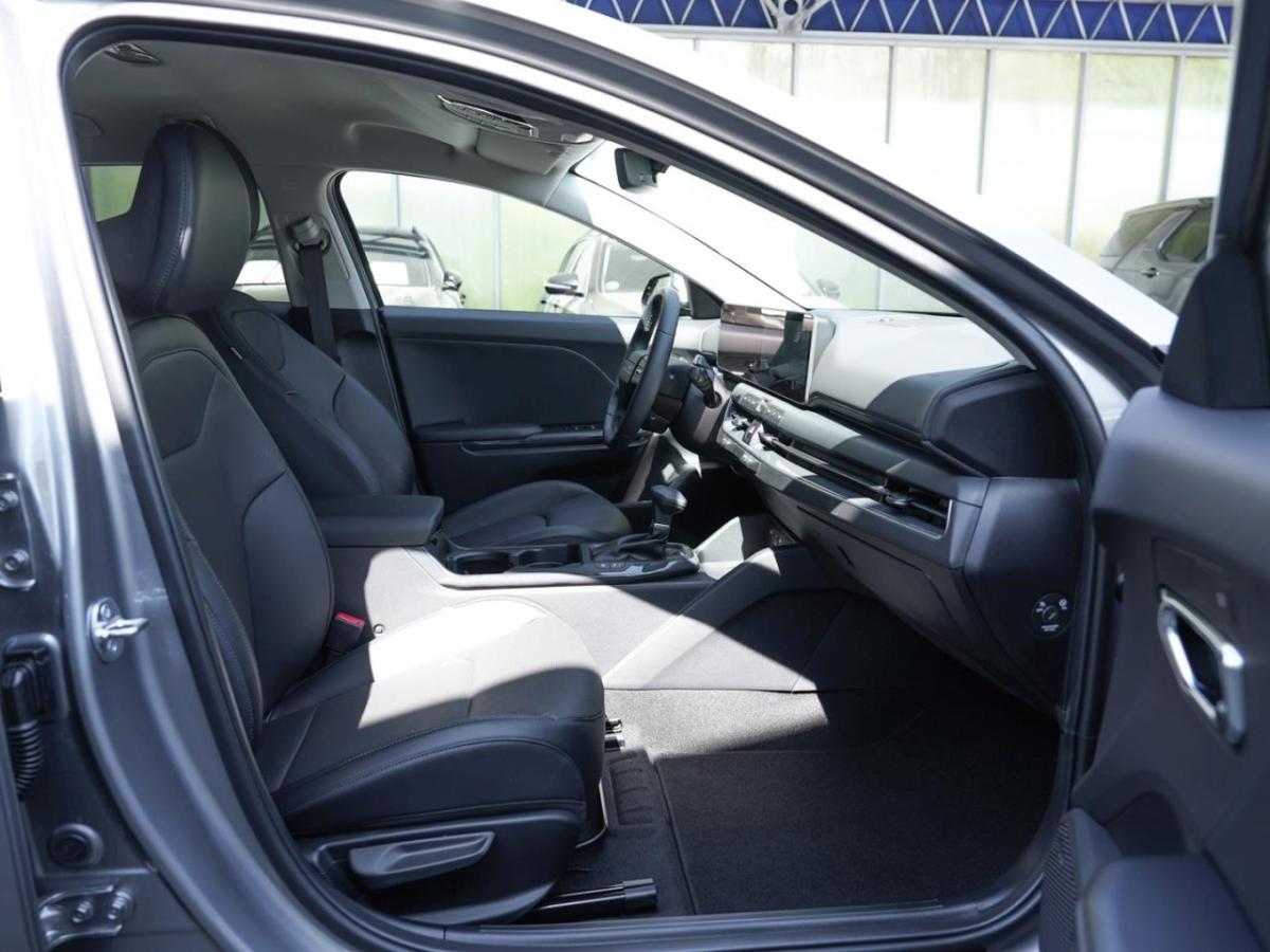 Kia K4