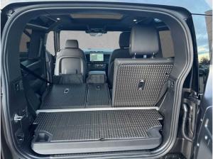 Land Rover Defender 90 D300 X-Dynamic SE