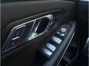 BMW M340i xDrive M Sport DA Prof PA+ HuD AHK PANO 19