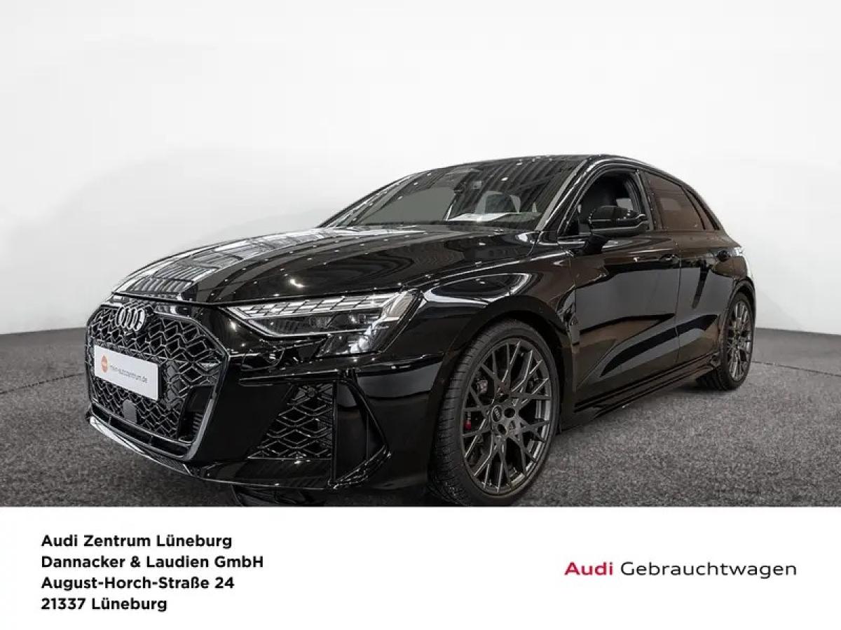 Audi RS3 Sportback 294 kW Sonos Sportabgas Pano Winterräder Leder