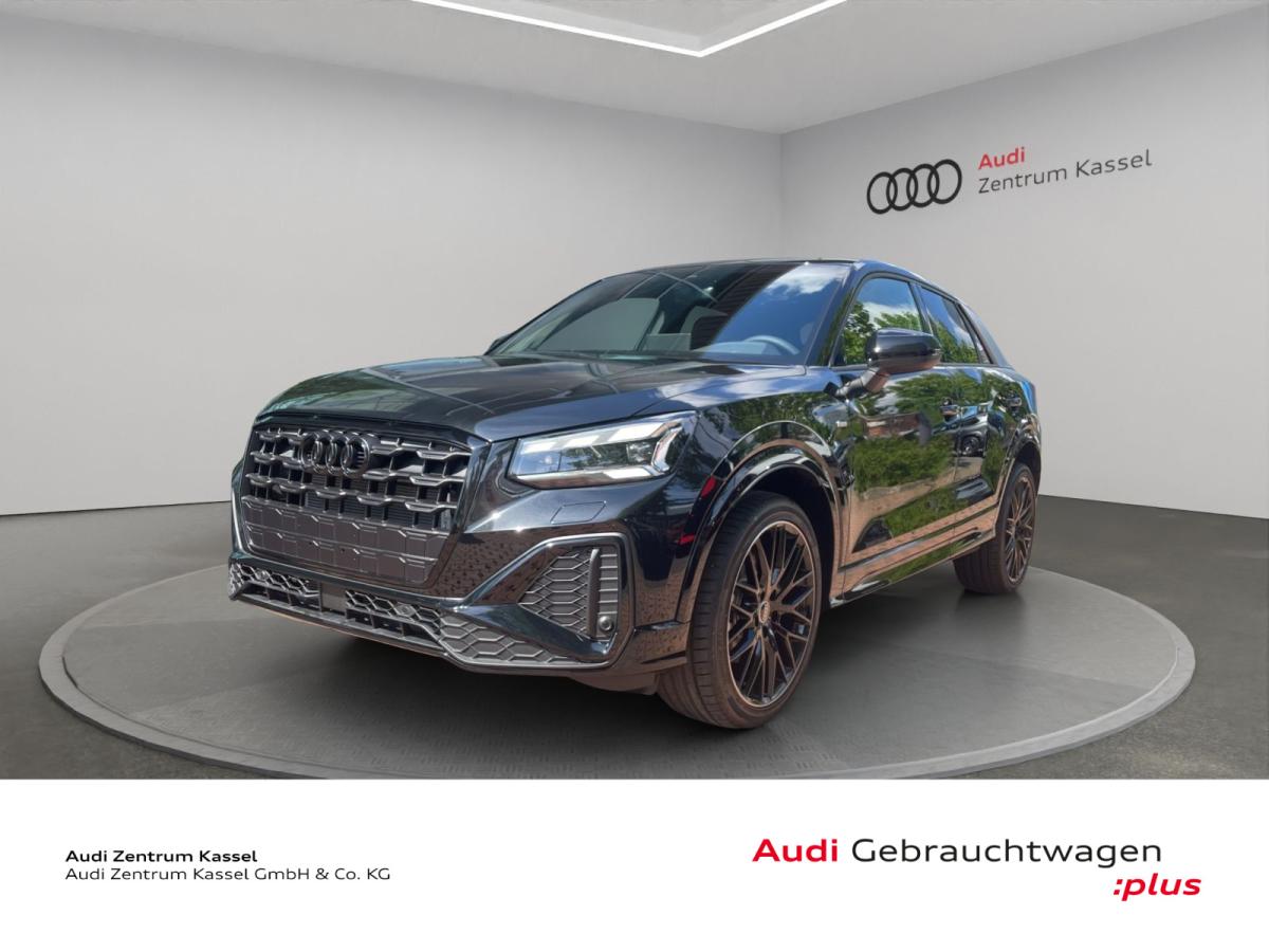 Audi Q2 S line Matrix LED CarPlay Leder RÜ 19"
