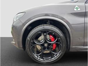 Alfa Romeo Stelvio Quadrifoglio 2.9 V6 SOFORT VERFÜGBAR
