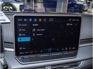 Volkswagen T-Roc R-Line 1.5 l eTSI OPF 7-Gang-Doppelkupplungsgetriebe DSG **12.200€ Preisvorteil**