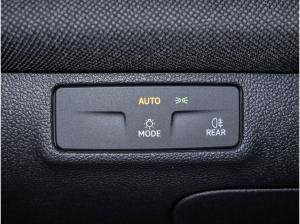 Volkswagen T-Roc Life 1.5 l eTSI OPF 7-Gang-Doppelkupplungsgetriebe DSG **9.900€ Preisvorteil**