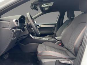 Seat Leon Sportstourer 1.5 eTSI FR DSG Kamera Sitzhzg