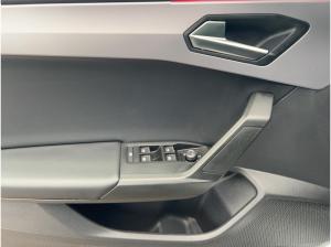 Seat Leon Sportstourer 1.5 eTSI FR DSG Kamera Sitzhzg