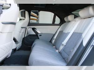 BMW 760 M760e *einmalige Chance*!! nur bei mind. 4 Fahrzeugen im Fuhrpark !!*