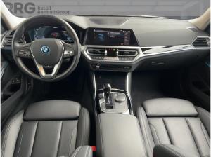 BMW 330 330e xDrive Sport Line