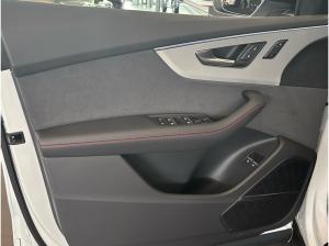 Audi Q8 TFSI e quattro Allradlenkung Optik-Paket Navi