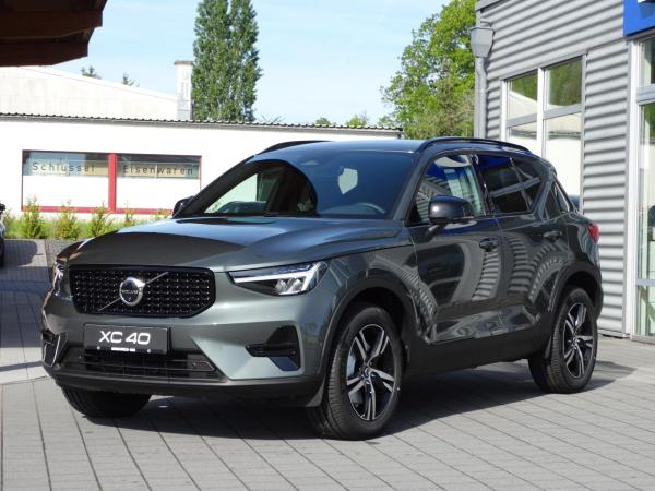 Volvo XC40 B3 Plus Dark