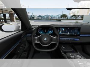 BMW i5 eDrive40 Touring *frei konfigurierbar* Sommerleasingaktion