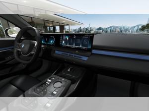 BMW i5 eDrive40 Touring *frei konfigurierbar* Sommerleasingaktion