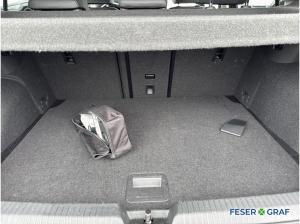 Volkswagen Golf VIII 1.5 TSI GOAL AHK LED+ ACC NAVI APP GJR