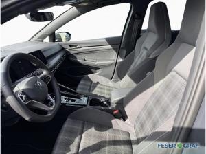 Volkswagen Golf VIII GTD 2.0 TDI DSG IQ LIGHT APP SHZ PDC