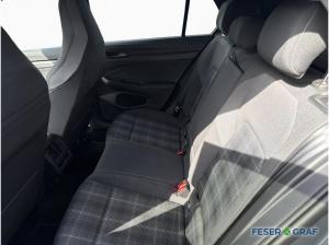 Volkswagen Golf VIII GTD 2.0 TDI DSG IQ LIGHT APP SHZ PDC