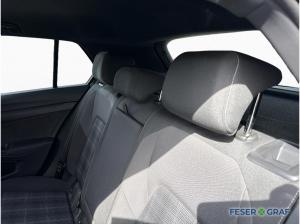 Volkswagen Golf VIII GTD 2.0 TDI DSG IQ LIGHT APP SHZ PDC