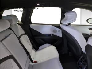 BMW iX3 50 xDrive M Sportpaket SOFORT VERFÜGBAR H&K ACC AHK Shz