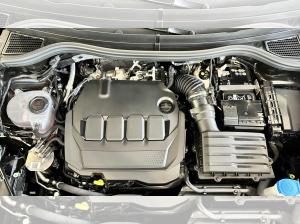 Volkswagen Tiguan R-Line 2.0 l TDI DSG 360 ACC AHK AUT Kam.