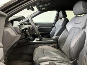 Audi Q8 e-tron S line 50 AHK Matrix Keyless 360° ACC
