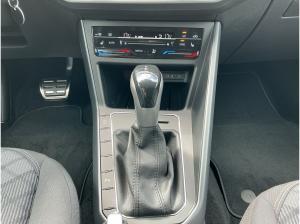 Volkswagen Taigo R-Line 1.0 l TSI DSG AHK Allwetterreifen Navi Kamera ACC