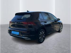 Volkswagen Golf VIII 2.0 TDI Move DSG Rückfkamera Ganzjahresreifen