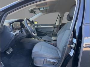 Volkswagen Golf VIII 2.0 TDI Move DSG Rückfkamera Ganzjahresreifen
