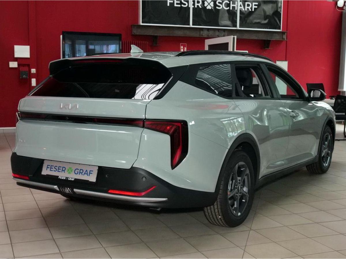 Kia K4