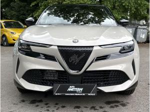 Alfa Romeo Junior 1.2 VGT Ibrida Sport-Speciale +Tech-Paket