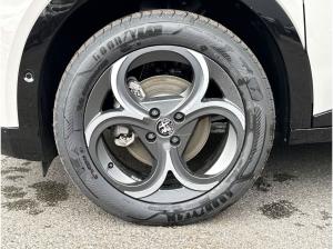 Alfa Romeo Junior 1.2 VGT Ibrida Sport-Speciale +Tech-Paket