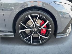 Volkswagen Golf GTI Clubsport DCC/Pano/Matrix/h&k/360/Nav/HuD/Assist