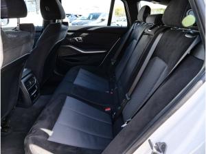 BMW 330 330e M-Sport Pano AHK DA PA+ H/K FLA