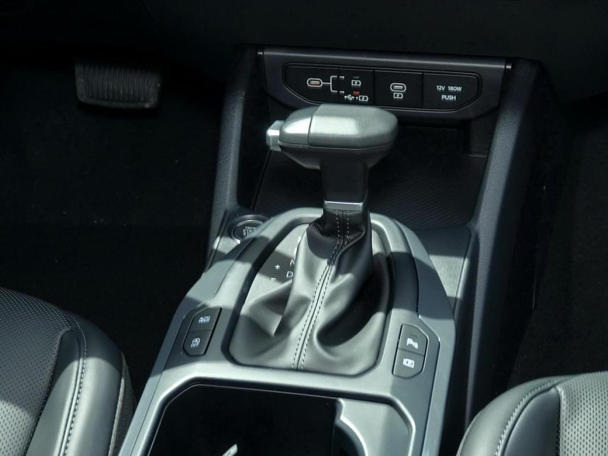 Kia K4