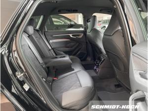 Audi A6 Avant e-hybrid quattro S tronic LED