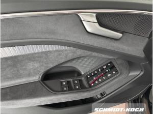 Audi A6 Avant e-hybrid quattro S tronic LED
