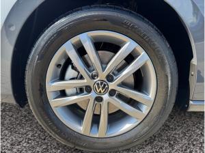 Volkswagen Touran Comfortline 1.5 TSI DSG|7-SITZE|AHK|LED|