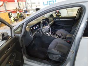Volkswagen Golf 8 / 2.0 TDI DSG STYLE AHK STANDHEIZUNG WINTERRÄÄDER GARANTIE