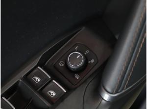 Cupra Leon 2.0 TSI DSG VZ Navi LED SHZ ACC PDC