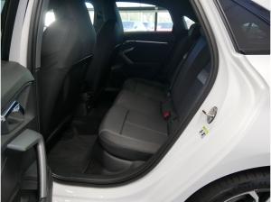 Audi A3 Limousine 30 TDI S line LED AHK virt. Cock.+ NAVI+