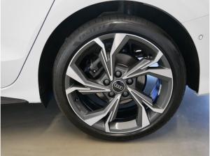 Audi A3 Limousine 30 TDI S line LED AHK virt. Cock.+ NAVI+